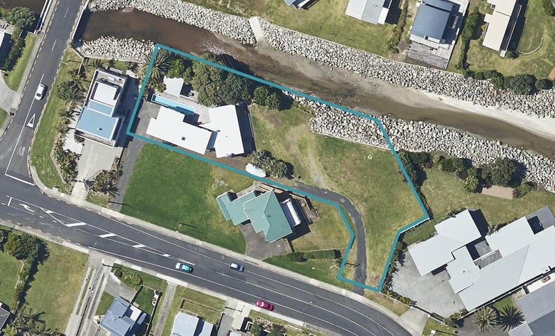 2 Seaforth Road, Waihi Beach, Waihi Beach - Carousel 1