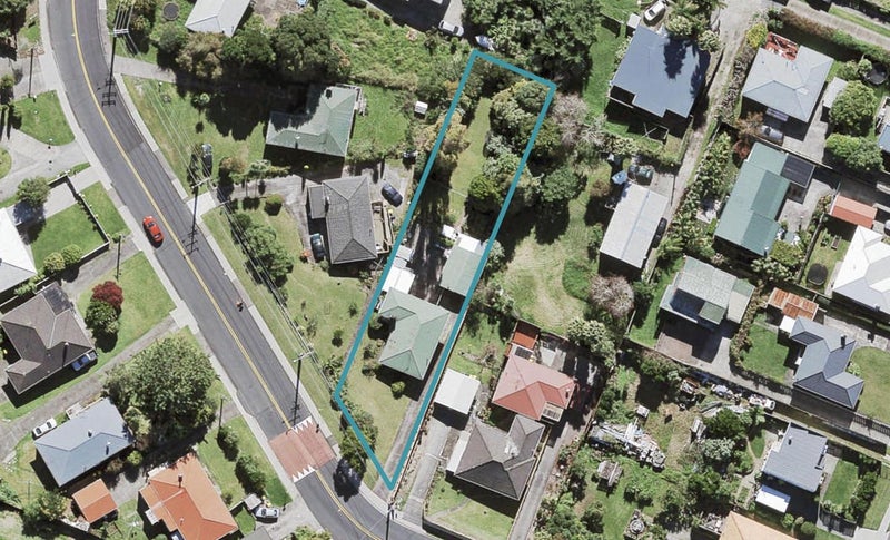 1 Kelwyn Road, Kelston, Auckland - Carousel 1