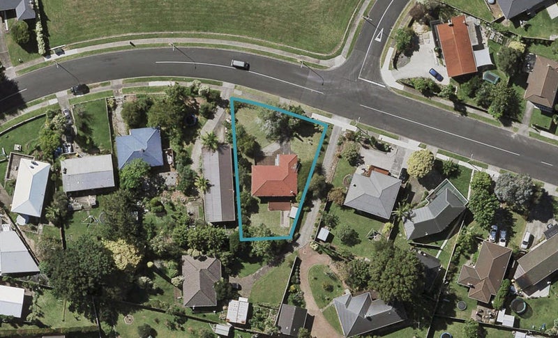 68 Cardiff Road, Pakuranga, Auckland - Carousel 1