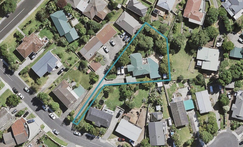 39 Spence Road, Henderson, Auckland - Carousel 1