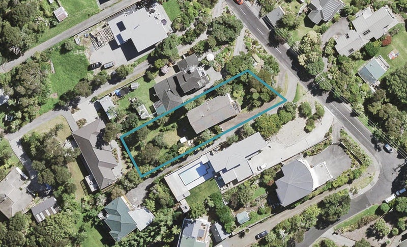 111 Tanekaha Road, Titirangi, Auckland - Carousel 1