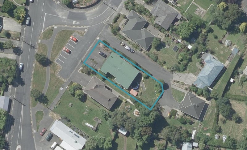 8 Hocken Street, Kenmure, Dunedin - Carousel 1