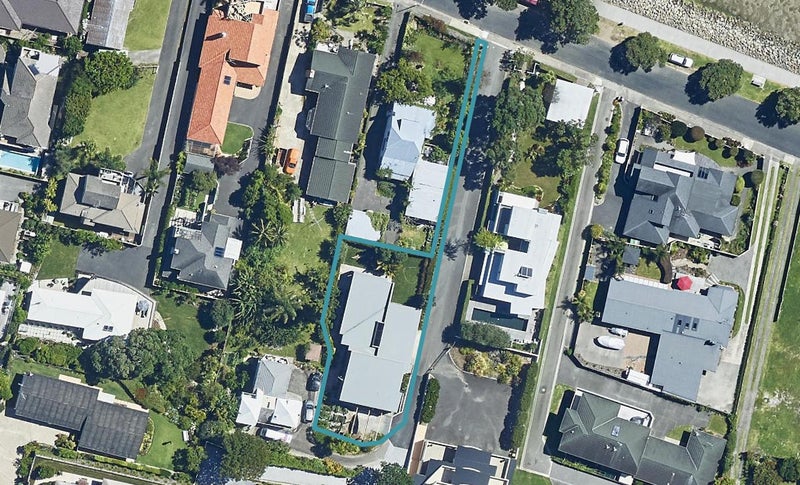 93 Beach Road, Otumoetai, Tauranga - Carousel 1