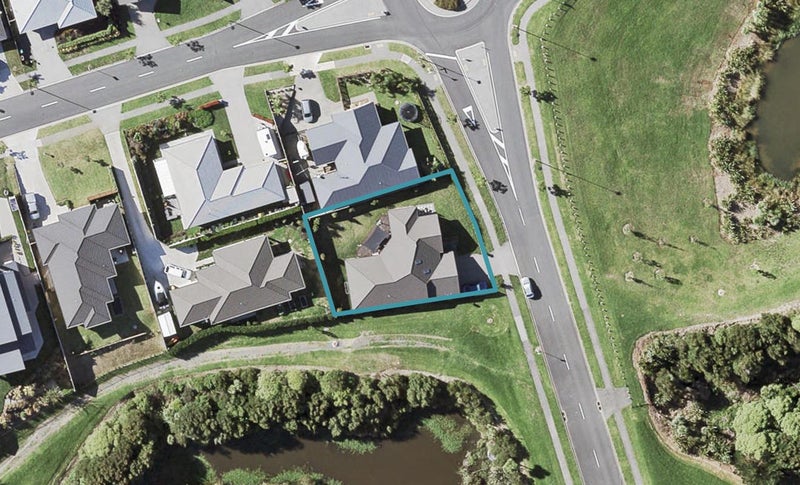 52 Liberty Crescent, Beachlands, Auckland - Carousel 1