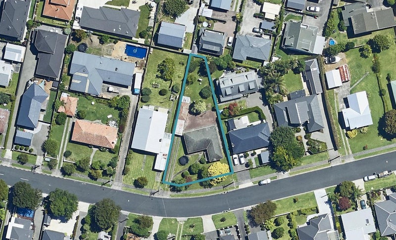 81 Milton Road, Otumoetai, Tauranga - Carousel 1