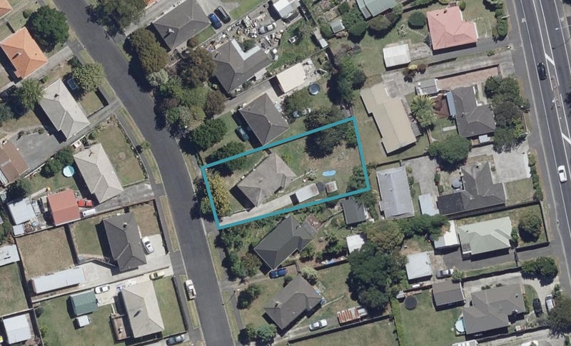 32 Douglas Crescent, Fairfield, Hamilton - Carousel 1