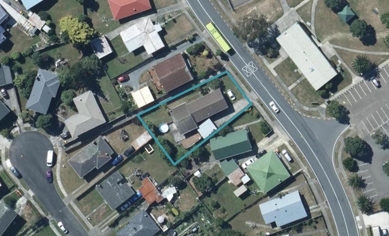 25 Conclusion Street, Ascot Park, Porirua - Carousel 1