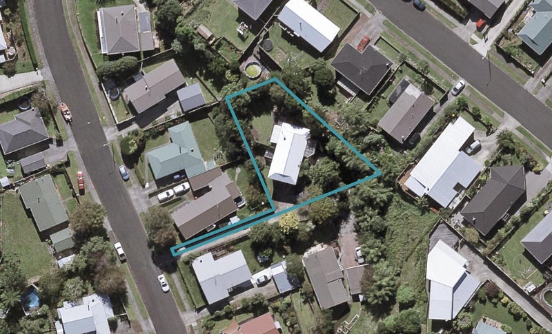 13A Heaphy Street, Westown, New Plymouth - Carousel 1