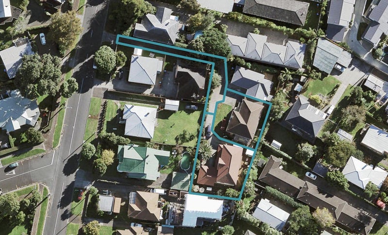37B Woodward Road, Mount Albert, Auckland - Carousel 1