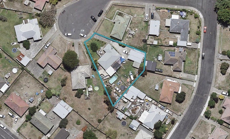 5 Bristol Place, Flaxmere, Hastings - Carousel 1