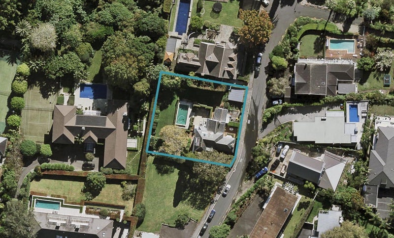 4 Garden Road, Remuera, Auckland - Carousel 1