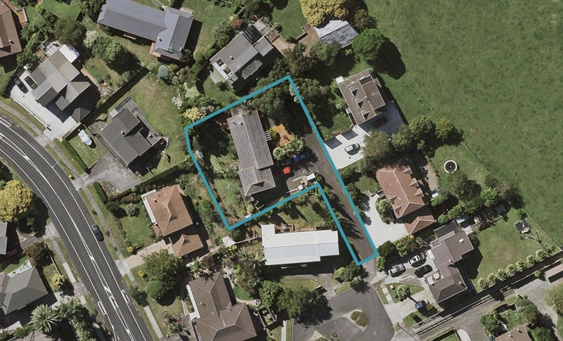 6 Tadley Court, Goodwood Heights, Auckland - Carousel 1