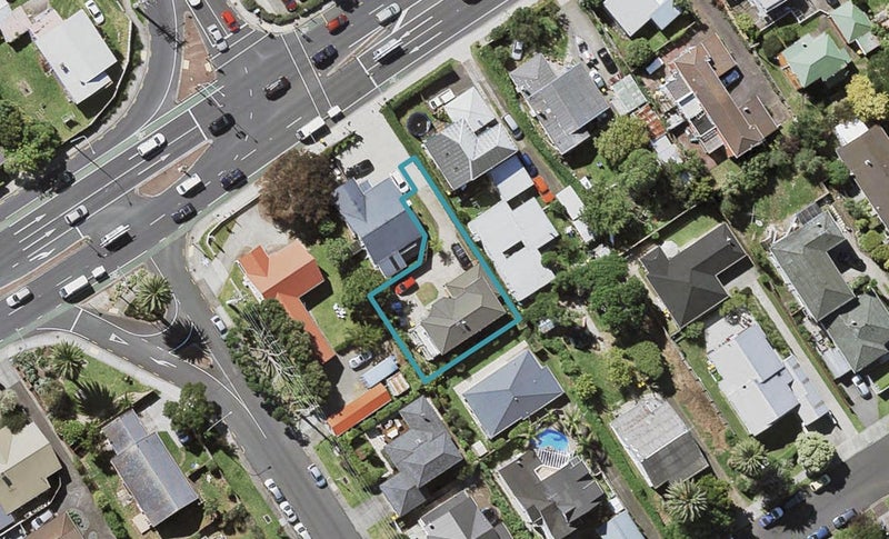 20A Esmonde Road, Takapuna, Auckland - Carousel 1