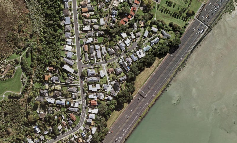 13 Heath Avenue, Northcote, Auckland - Carousel 1