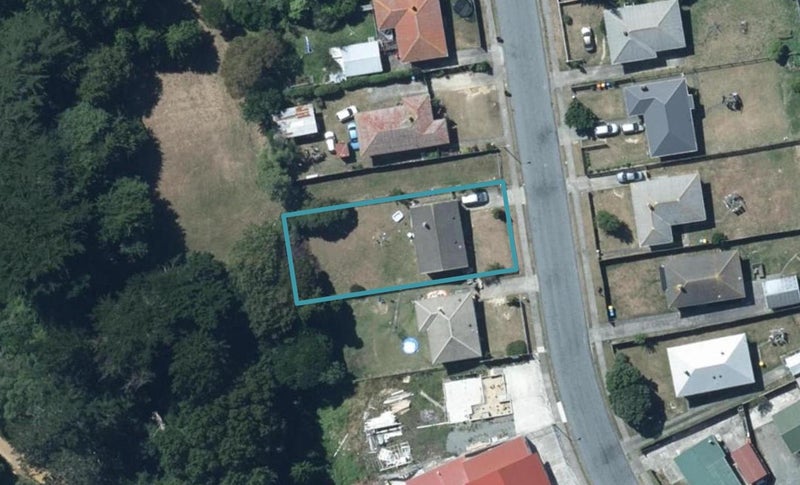 71 Kokiri Crescent, Waitangirua, Porirua - Carousel 1