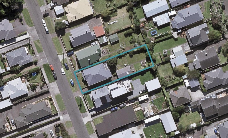 25 Sackville Street, Fitzroy, New Plymouth - Carousel 1