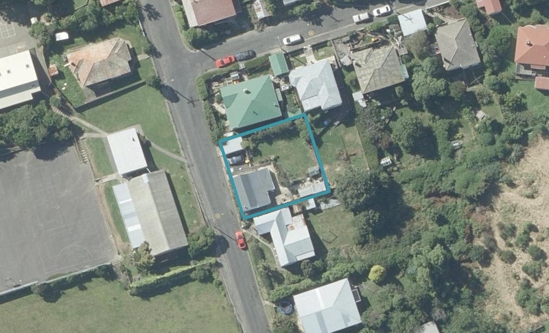 6 Ohau Street, Ravensbourne, Dunedin - Carousel 1