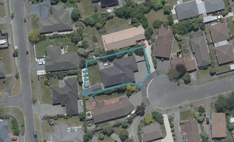 8 Lydbury Place, Parklands, Christchurch - Carousel 1