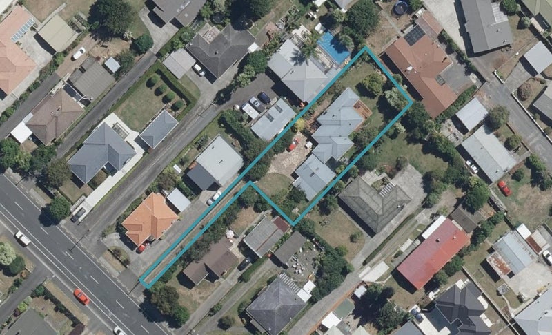 14 Garnett Avenue, Forest Lake, Hamilton - Carousel 1