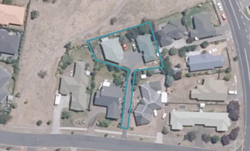 1/35 Fairview Terrace, Waipahihi, Taupo - Carousel 1
