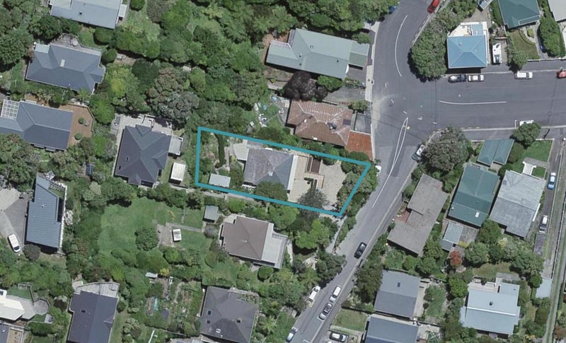 4 Sugarloaf Road, Brooklyn, Wellington - Carousel 1