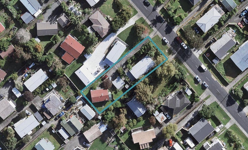 2/32 Parakai Avenue, Parakai, Helensville - Carousel 1