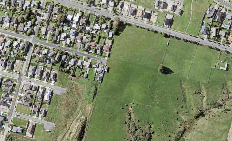 2C Karaka Road, Beachlands, Auckland - Carousel 1