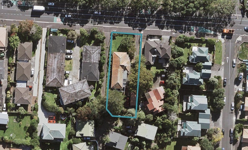 156 Onewa Road, Northcote, Auckland - Carousel 1