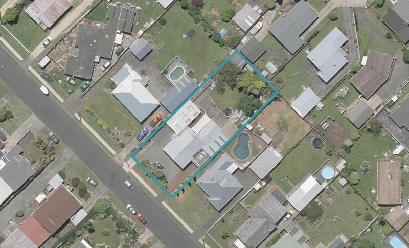 16 Surrey Road, Springvale, Whanganui - Carousel 1
