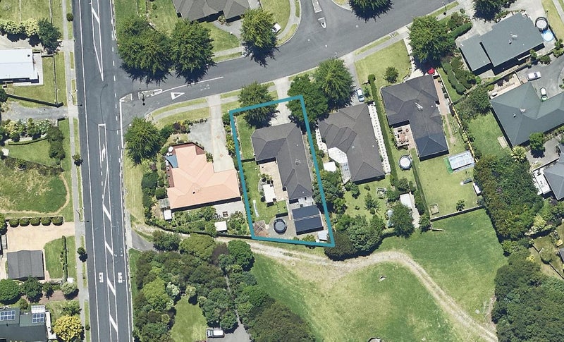 67 Village Park Drive, Welcome Bay, Tauranga - Carousel 1