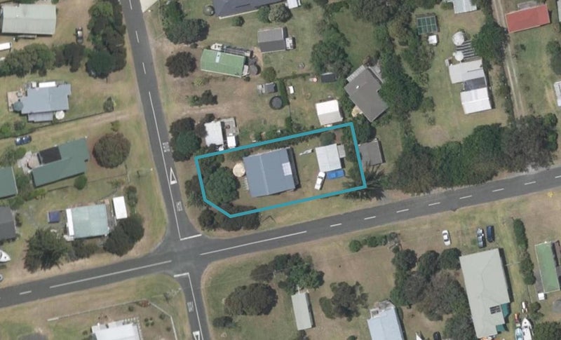 6 Dey Street, Mangawhai Heads, Mangawhai - Carousel 1