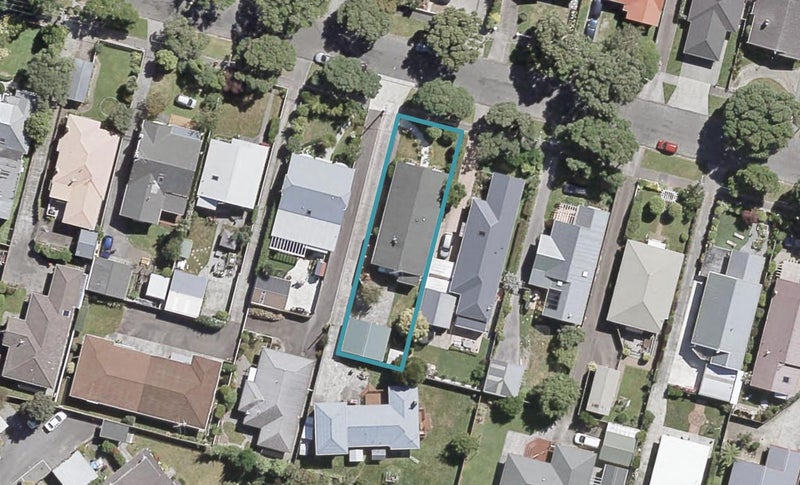 32 Saint Ronans Avenue, Waterloo, Lower Hutt - Carousel 1