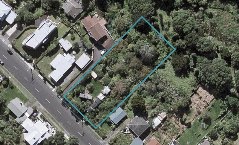 19 Wairau Road, Oakura, Ōakura - Carousel 1