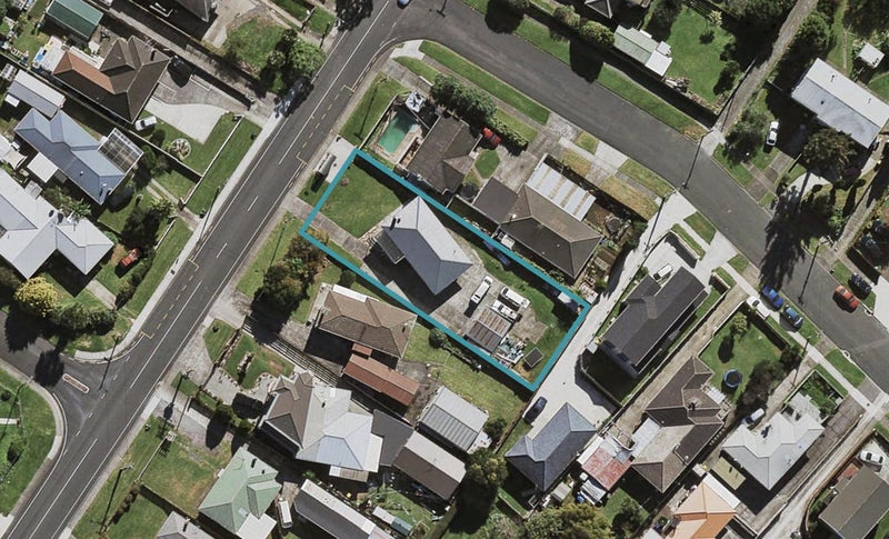 31 Pembroke Street, Papatoetoe, Auckland - Carousel 1