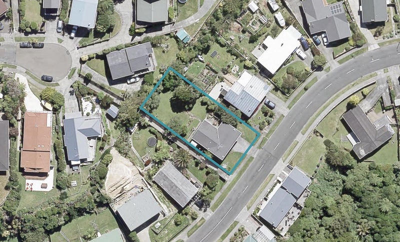 14 Acacia Avenue, Maungaraki, Lower Hutt - Carousel 1