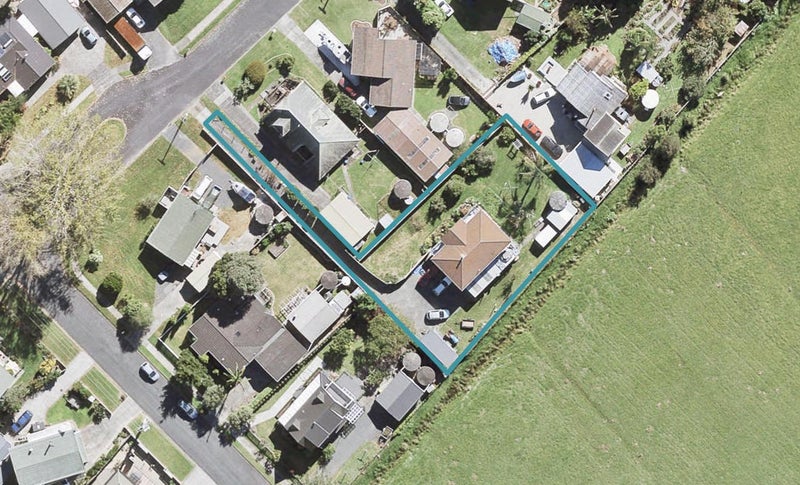3 Cottonwood Place, Papakura - Carousel 1