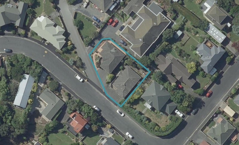 1/4 Elliffe Place, Shiel Hill, Dunedin - Carousel 1