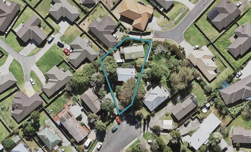 1/38 Arlette Place, Massey, Auckland - Carousel 1