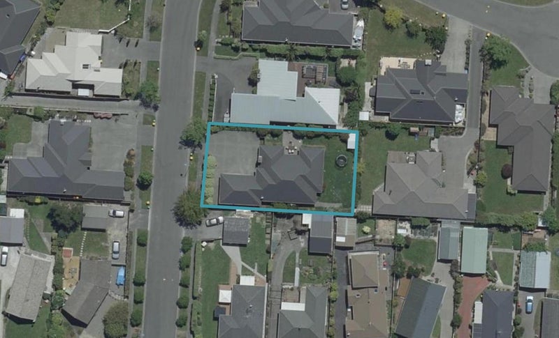 4 Willowview Drive, Redwood, Christchurch - Carousel 1