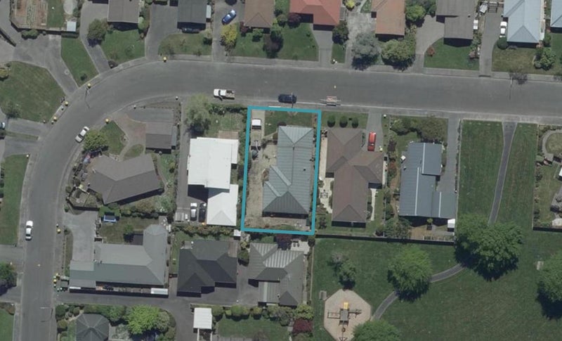 31 Regency Crescent, Redwood, Christchurch - Carousel 1