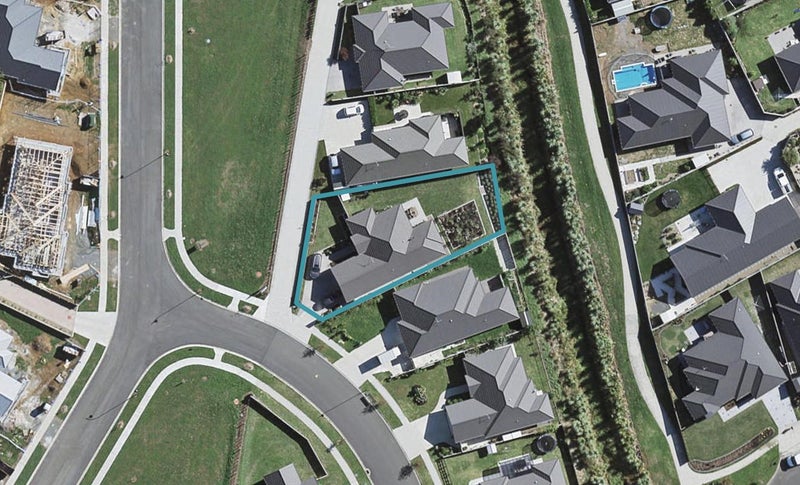 26 Fletcher Lane, Patumahoe, Pukekohe - Carousel 1