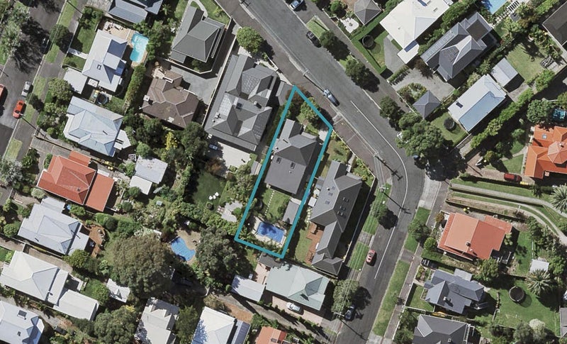 3 Waterview Road, Stanley Point, Auckland - Carousel 1