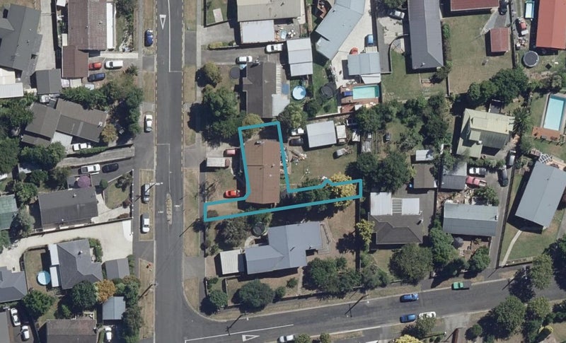 2/38 Thomson Avenue, Dinsdale, Hamilton - Carousel 1