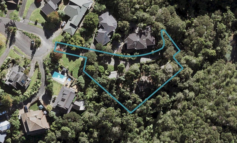 37 Homewood Place, Chatswood, Auckland - Carousel 1