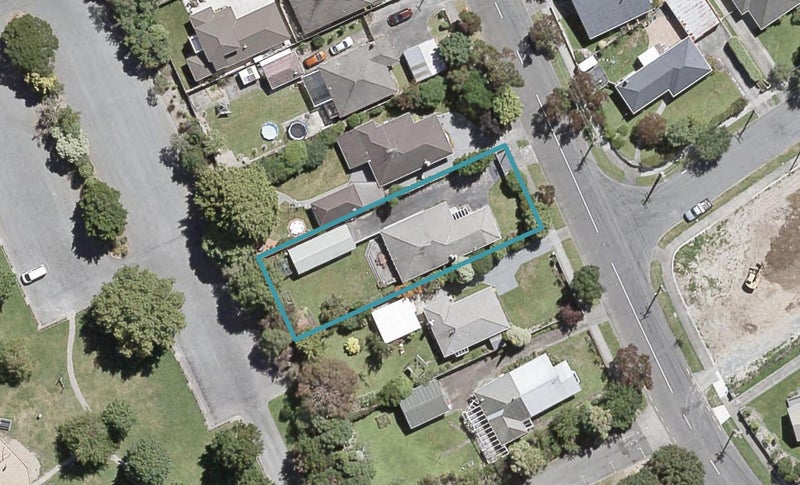 51 Brentwood Street, Trentham, Upper Hutt - Carousel 1