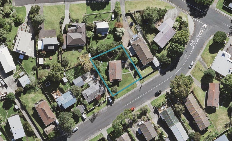 154 Lynn Road, Bayview, Auckland - Carousel 1