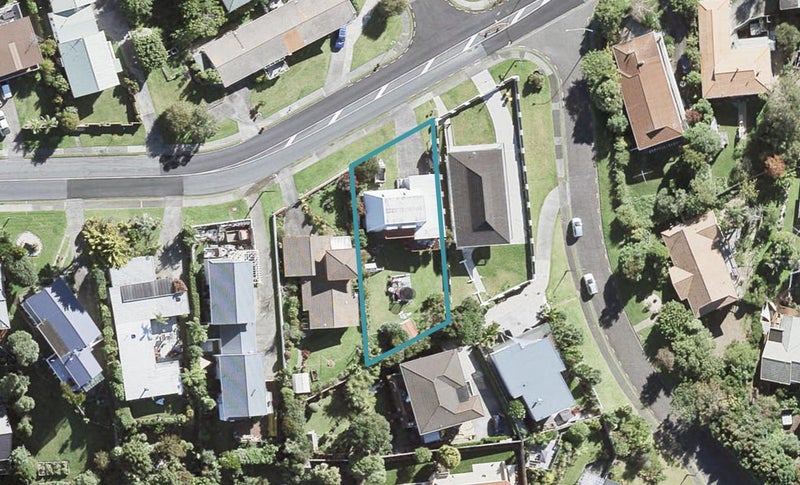 256 Glamorgan Drive, Northcross, Auckland - Carousel 1