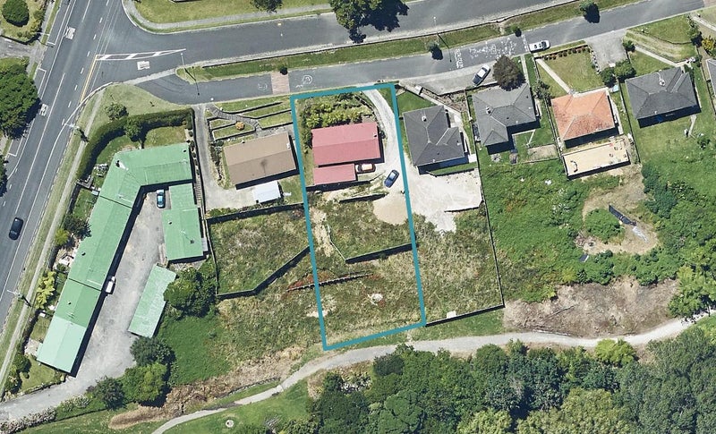6 Hampton Terrace, Parkvale, Tauranga - Carousel 1