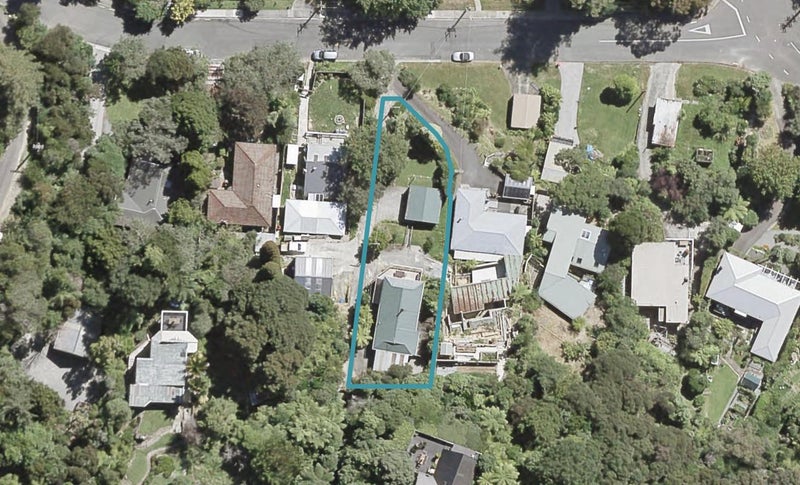 126 Wyndham Road, Pinehaven, Upper Hutt - Carousel 1