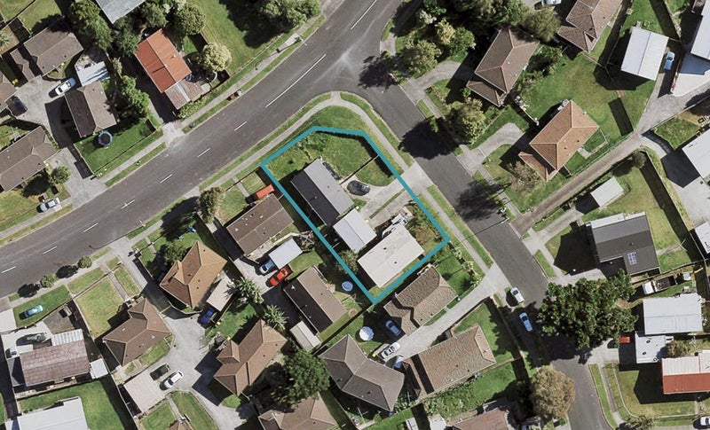 23 Maplesden Drive, Clendon Park, Auckland - Carousel 1
